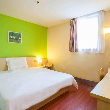 7Days Inn Shanghai Pudong New International Expo Centre Экстерьер фото