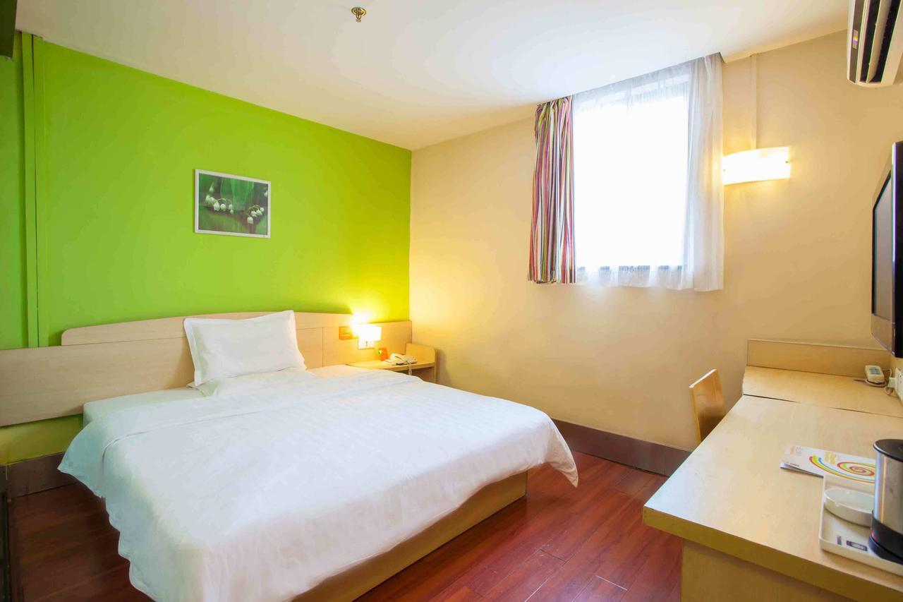 7Days Inn Shanghai Pudong New International Expo Centre Экстерьер фото