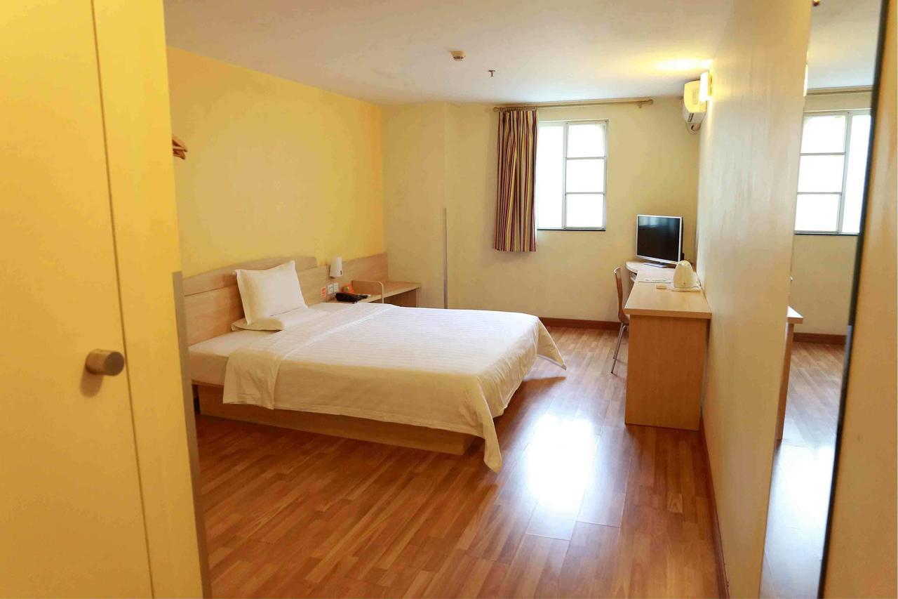7Days Inn Shanghai Pudong New International Expo Centre Экстерьер фото