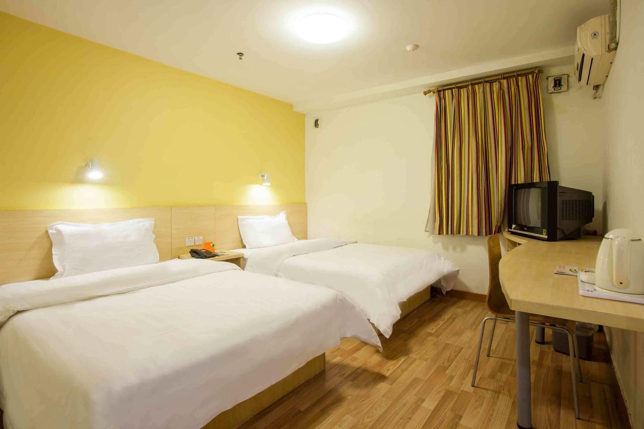 7Days Inn Shanghai Pudong New International Expo Centre Экстерьер фото